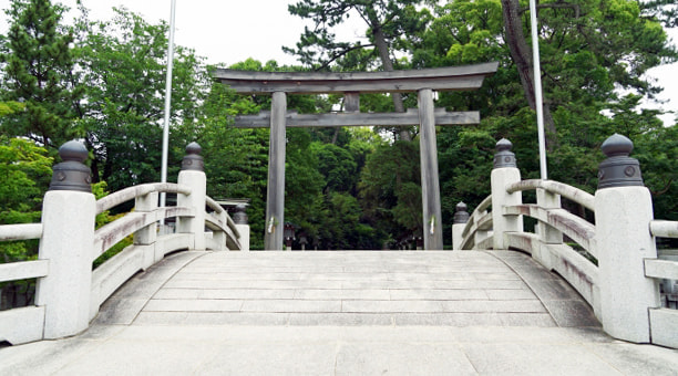 寒川神社 神池橋 三の鳥居