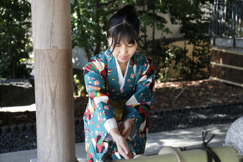東郷神社の撮影スポット 手水舎